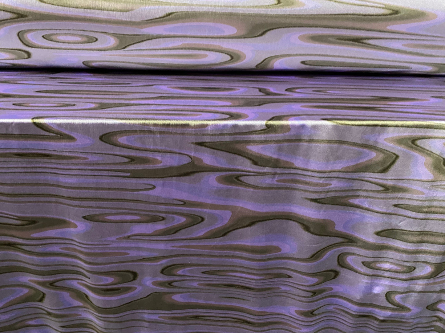 Disco shimmer stretch spandex jersey fabric, per metre - retro swirl print - lilac