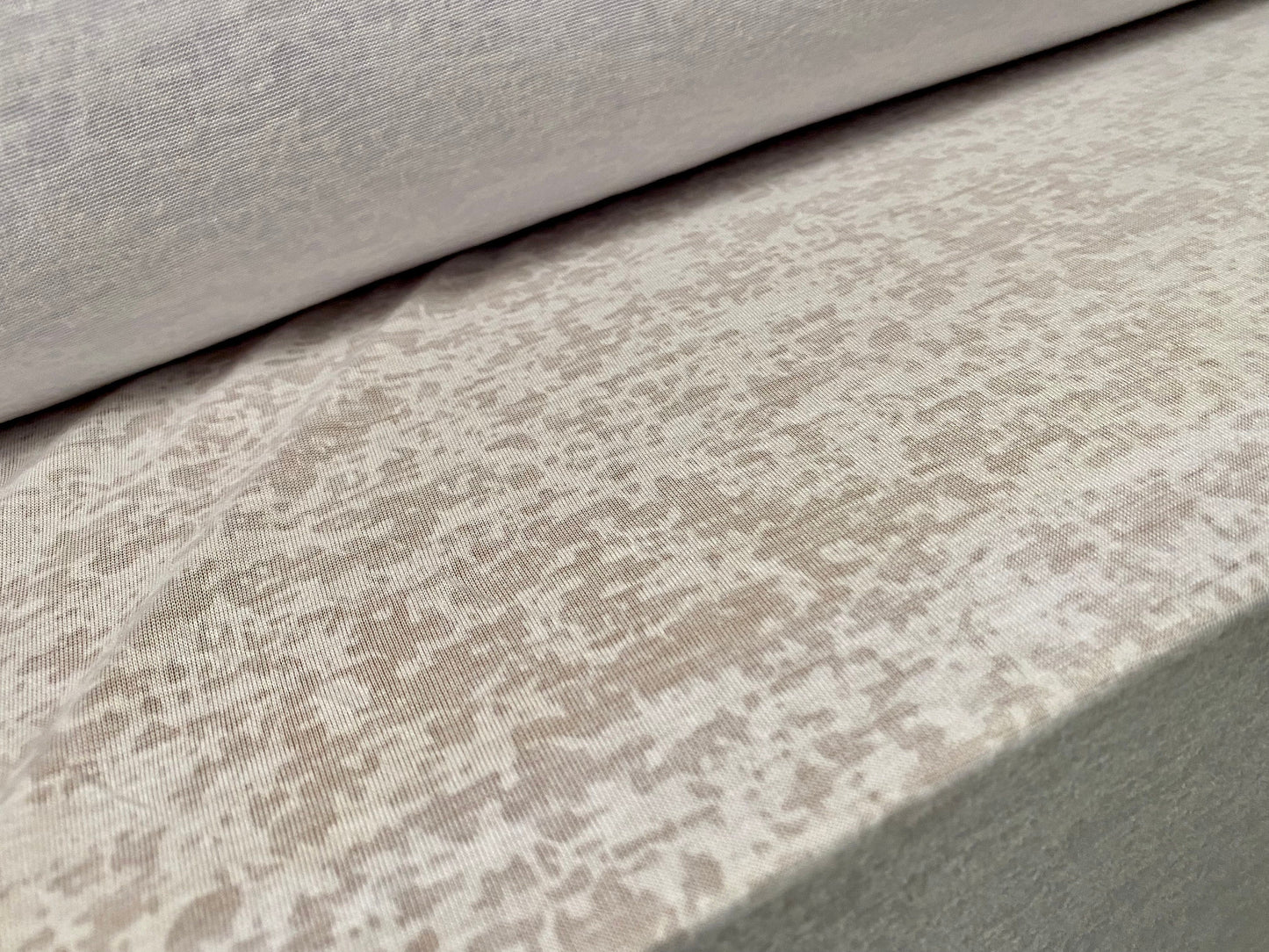 Viscose burnout single jersey fabric, per metre - white