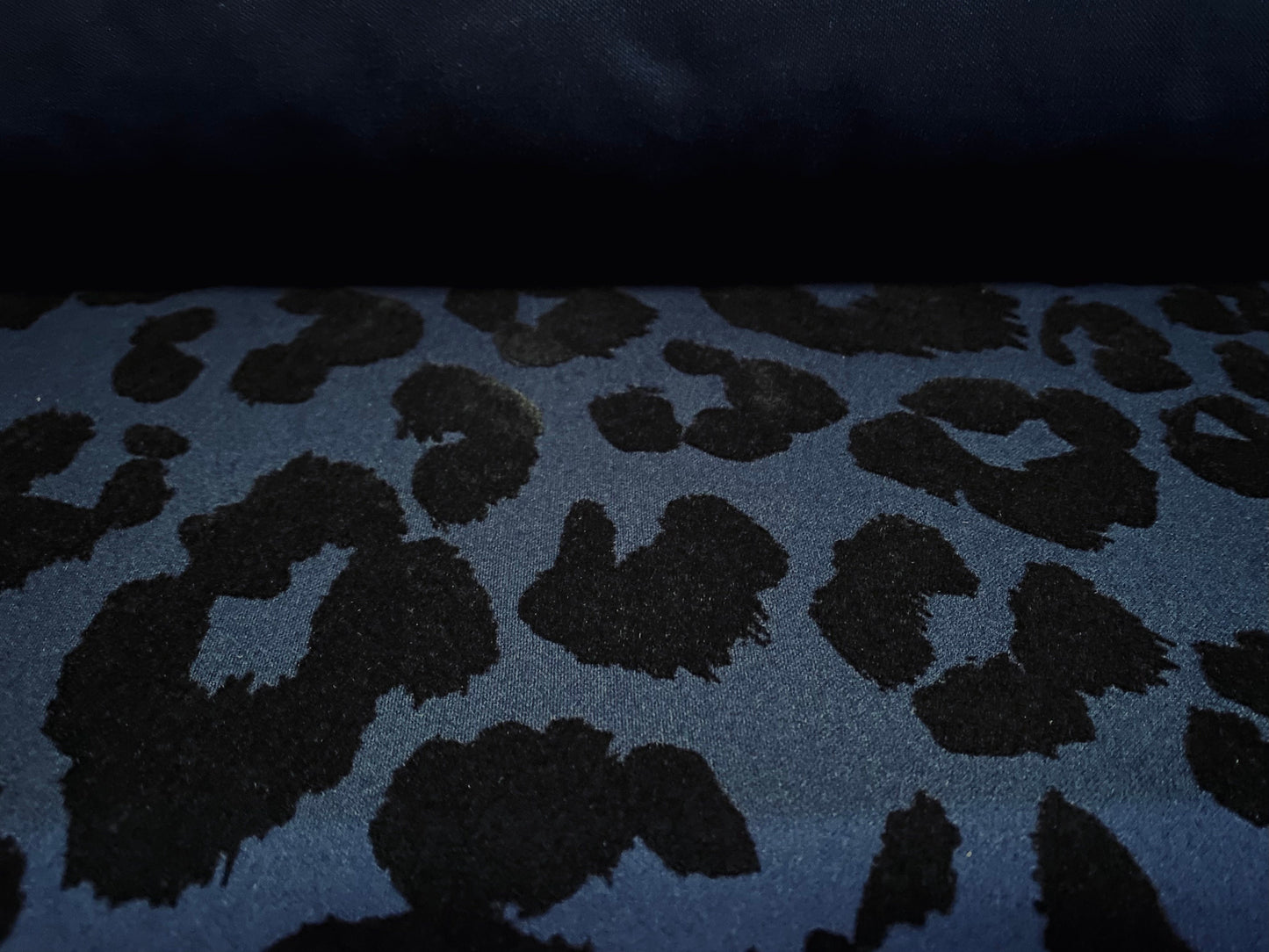 Scuba neoprene style double jersey stretch fabric, per metre - Leopardskin flock print - navy