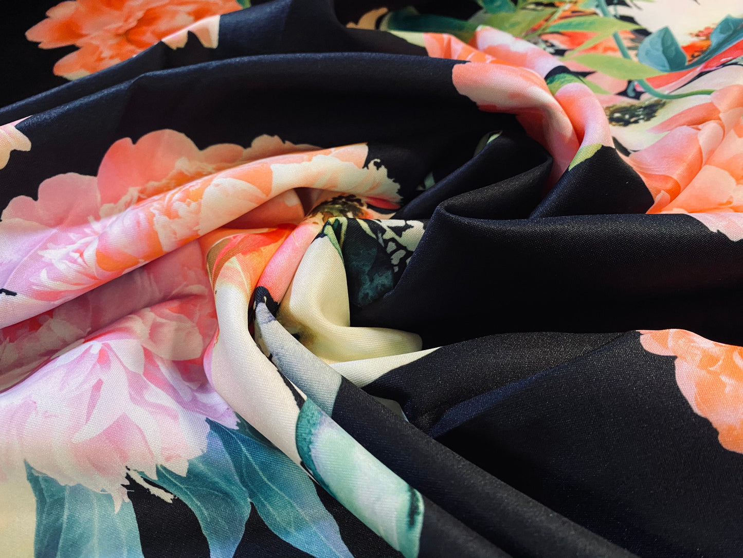 Scuba stretch neoprene style double jersey fashion fabric, per metre - Rose bouquet print