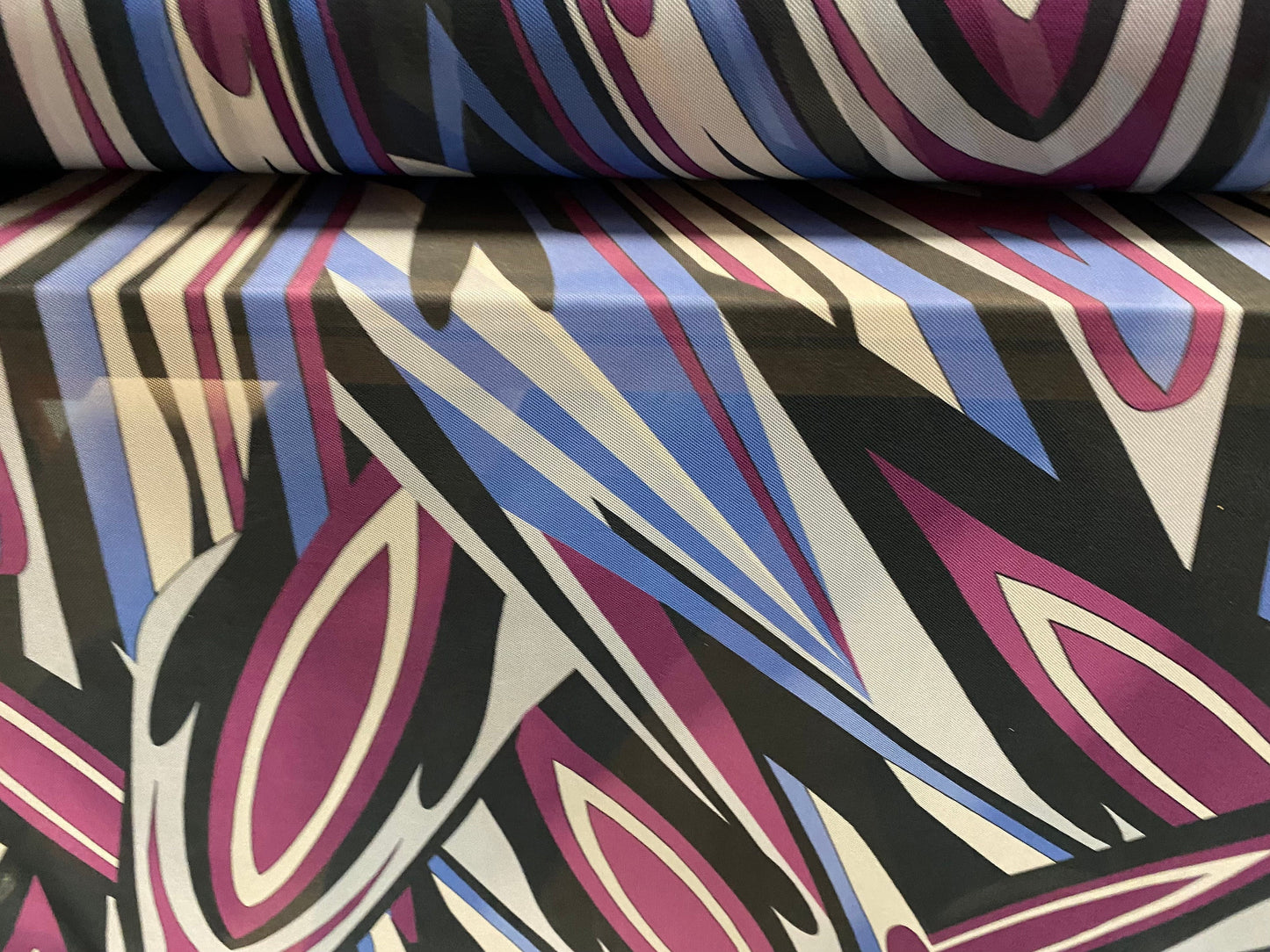 Power mesh net stretch fabric, per metre - retro swirl print - purple
