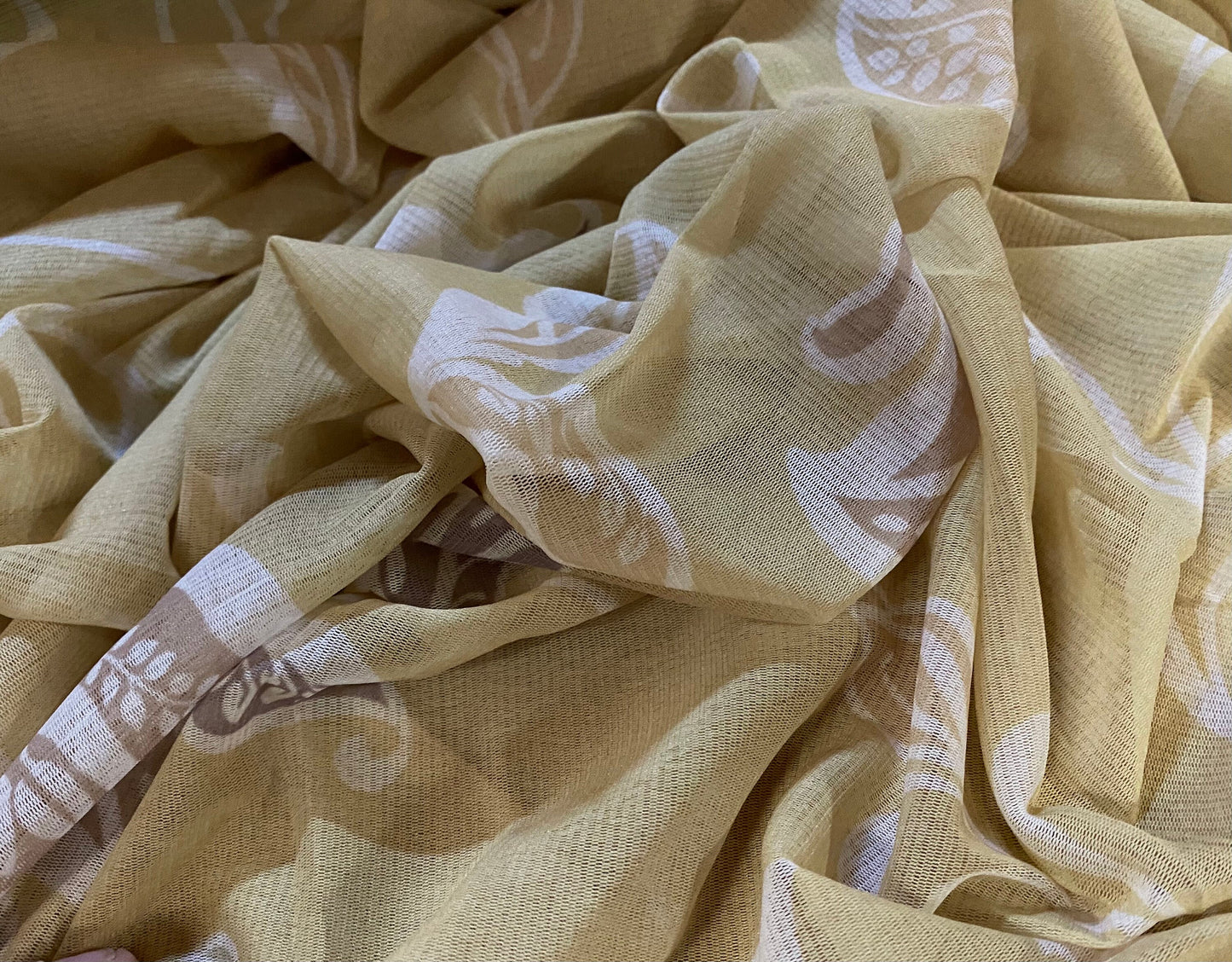 Stretch helenca mesh fabric, sheer, per metre - pale yellow floral print