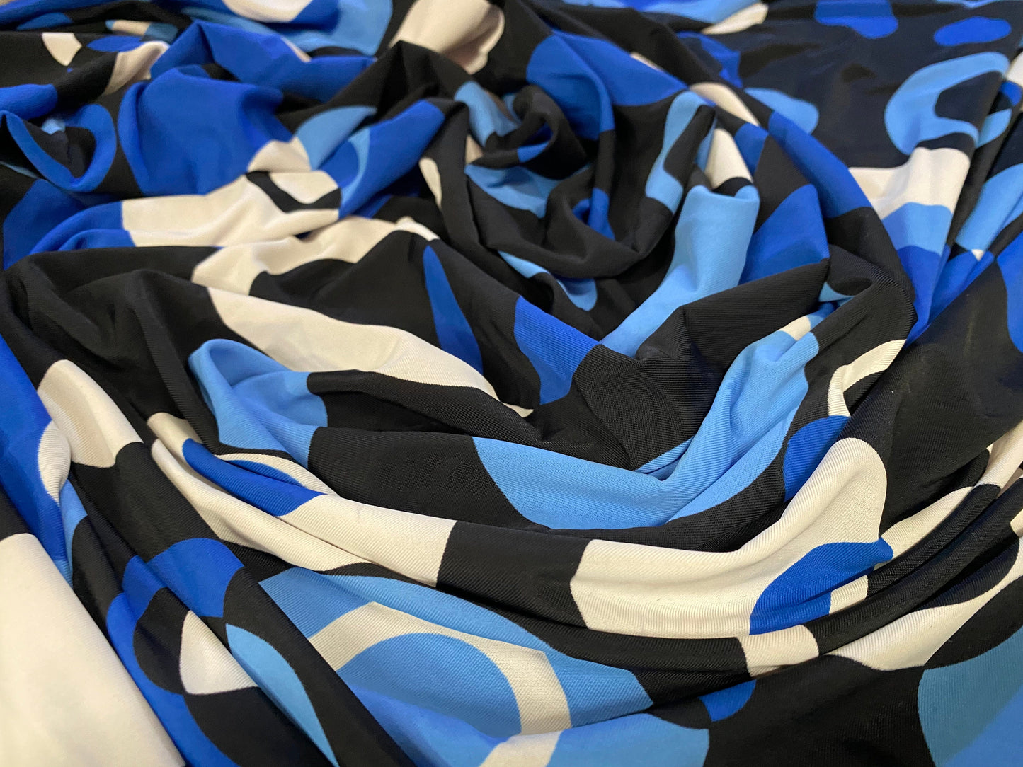 Spandex stretch ITY jersey fabric, per metre - retro circles print - blue