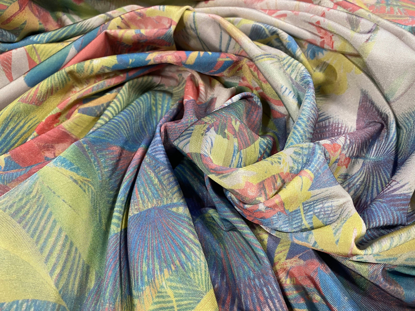 Printed stretch spandex single Jersey fabric, per metre - tropical flower print