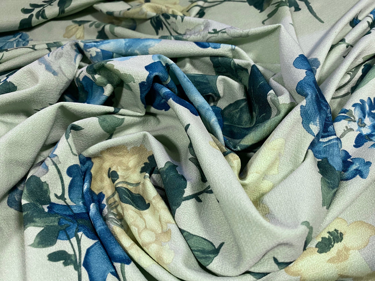 Stretch Spandex crepe jersey fabric, per metre - Rose flower print - blue & mint