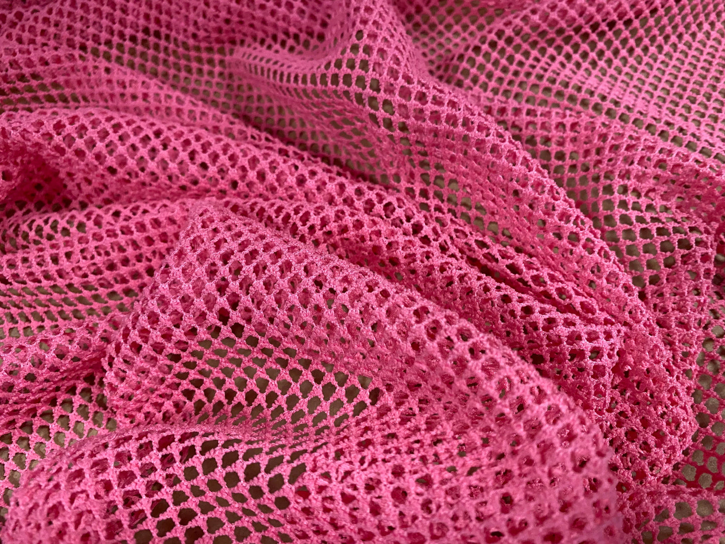 Fishnet mesh net jersey fabric, per metre - plain - pink
