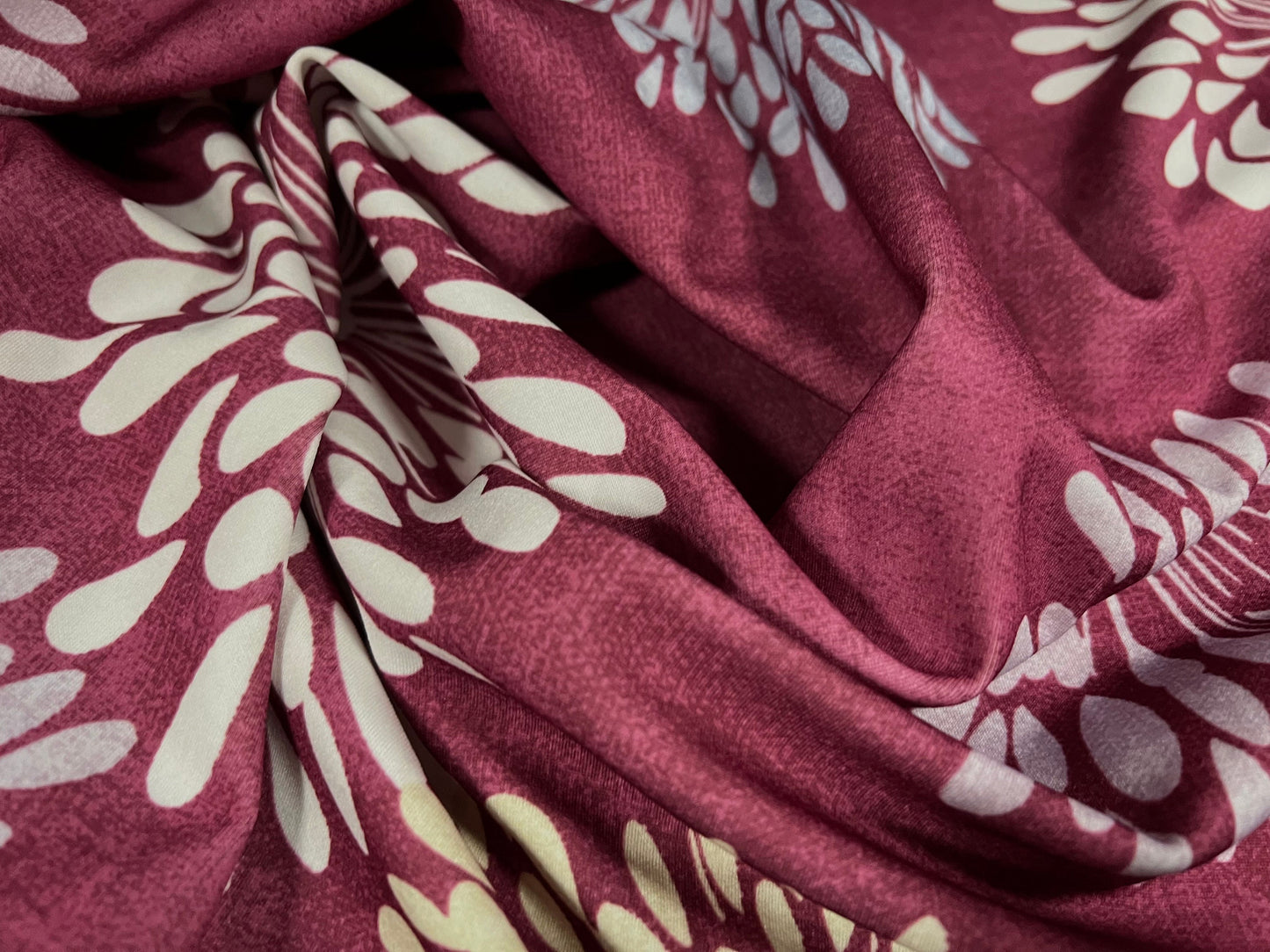 Scuba crepe fabric stretch spandex jersey, per metre - flower burst print - plum