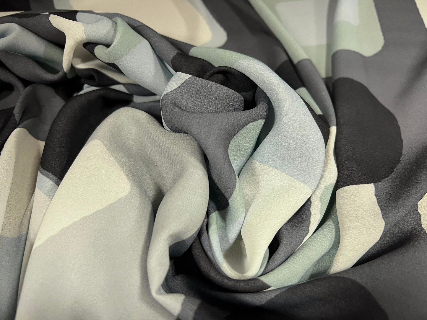 Printed georgette dress blouse fabric, per metre - retro geometric shapes print - grey & mint