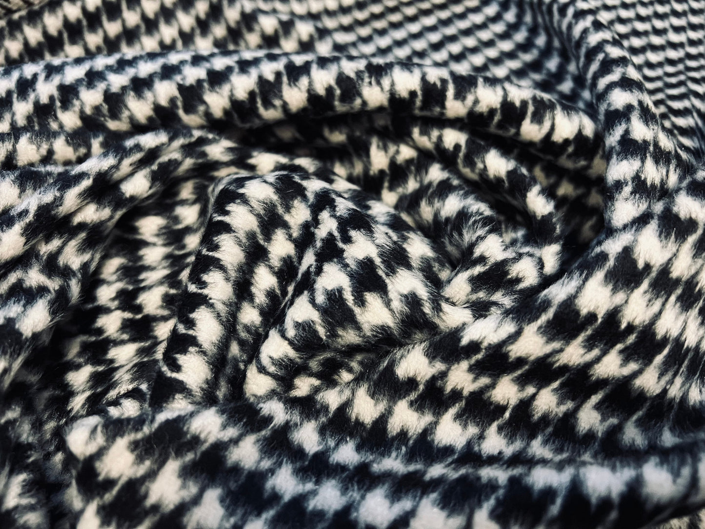 Wool blend mouflon heavyweight fabric, per metre - dogtooth jacquard - black & white