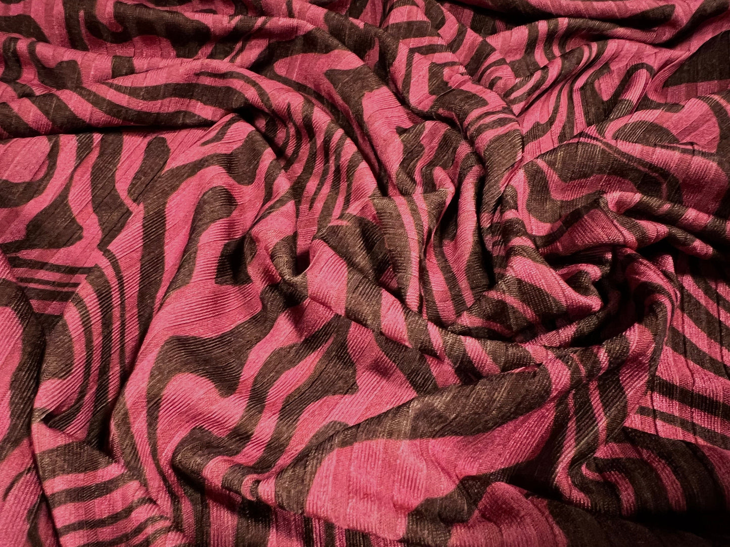 Stretch spandex rib jersey fabric, per metre - retro swirl print - pink