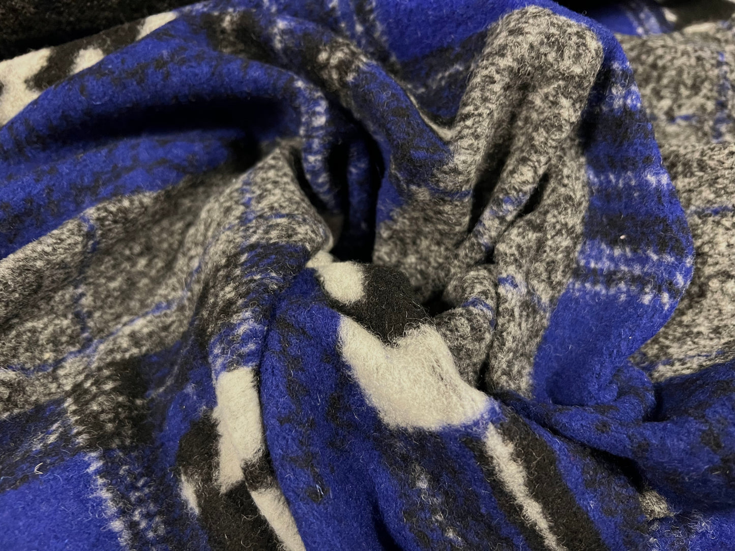 Montana - Wool mouflon flannel fabric, per metre - jumbo houndstooth patchwork design - blue & black