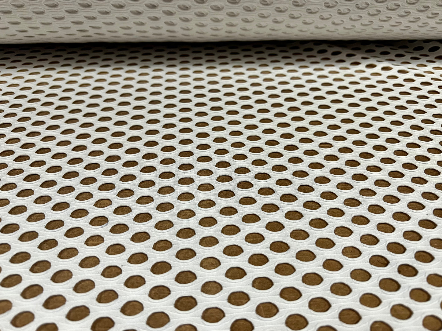 Stretch spandex jumbo fishnet mesh fabric, per metre - white