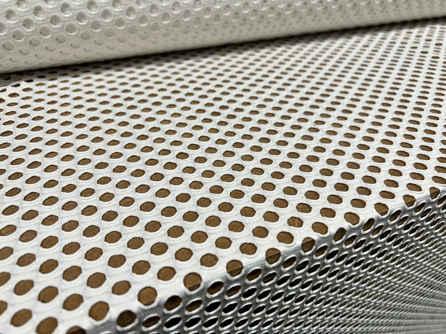 Jumbo fishnet mesh stretch spandex jersey fabric, per metre - white