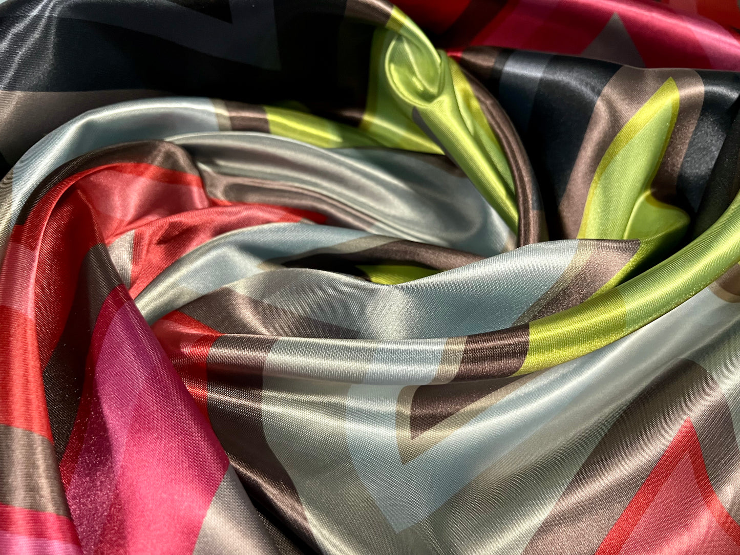 Silky satin woven fabric, per metre - jumbo zigzag print - multicolour