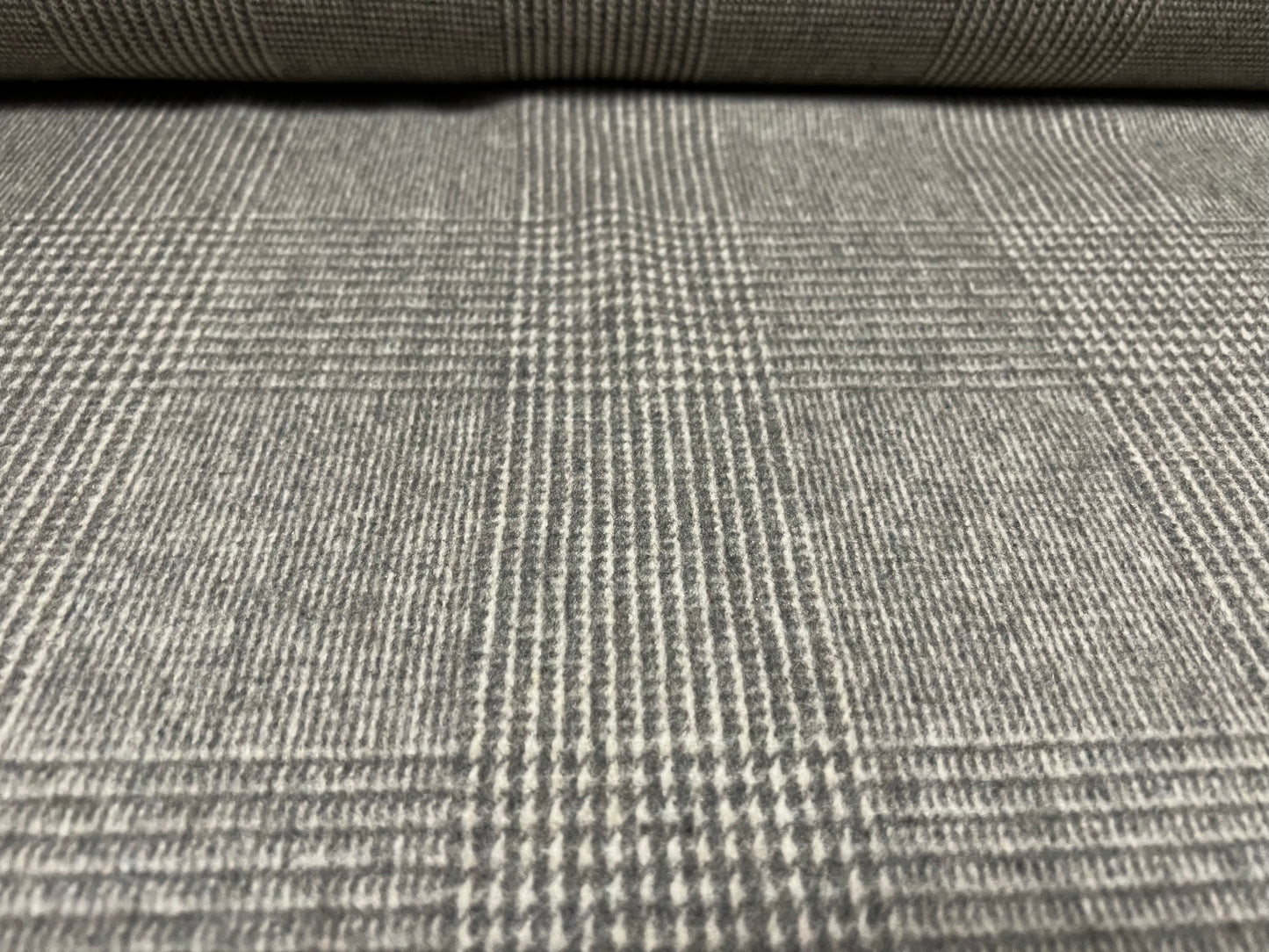 Wool mouflon flannel fabric, per metre - dogtooth check - grey