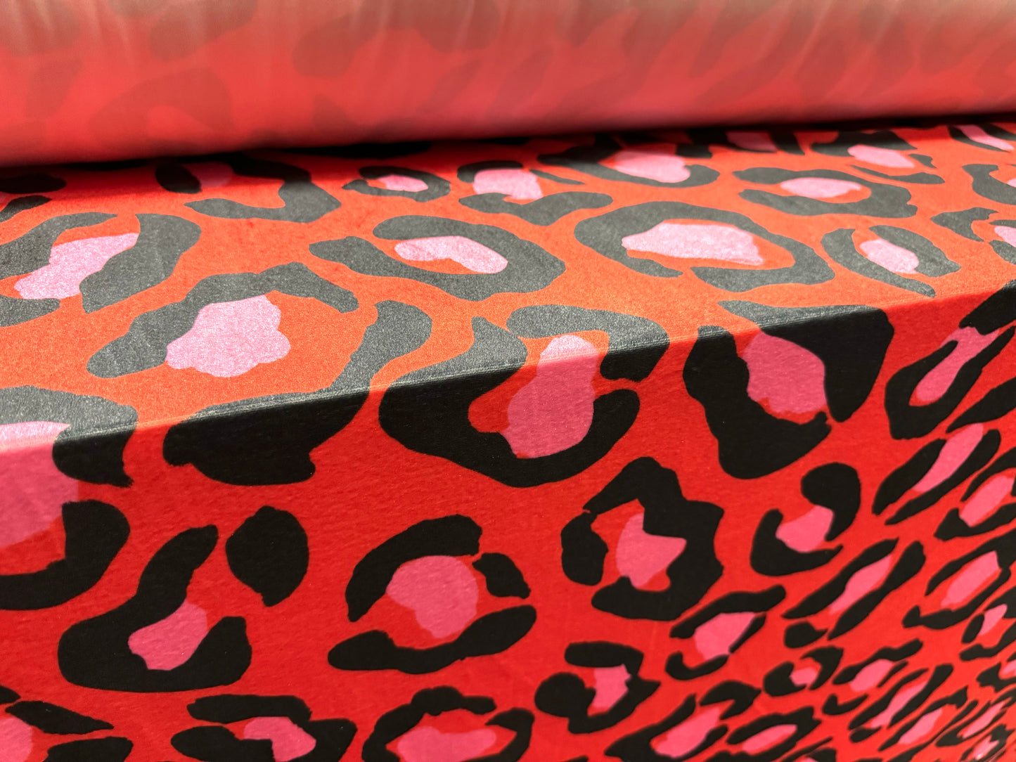 Spandex velvet stretch dress fabric, per mere - jumbo cheetah print - bright red & pink