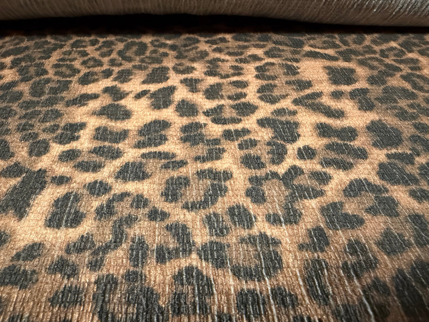 Crinkle crepe stretch woven fabric, per metre - leopard print - light brown