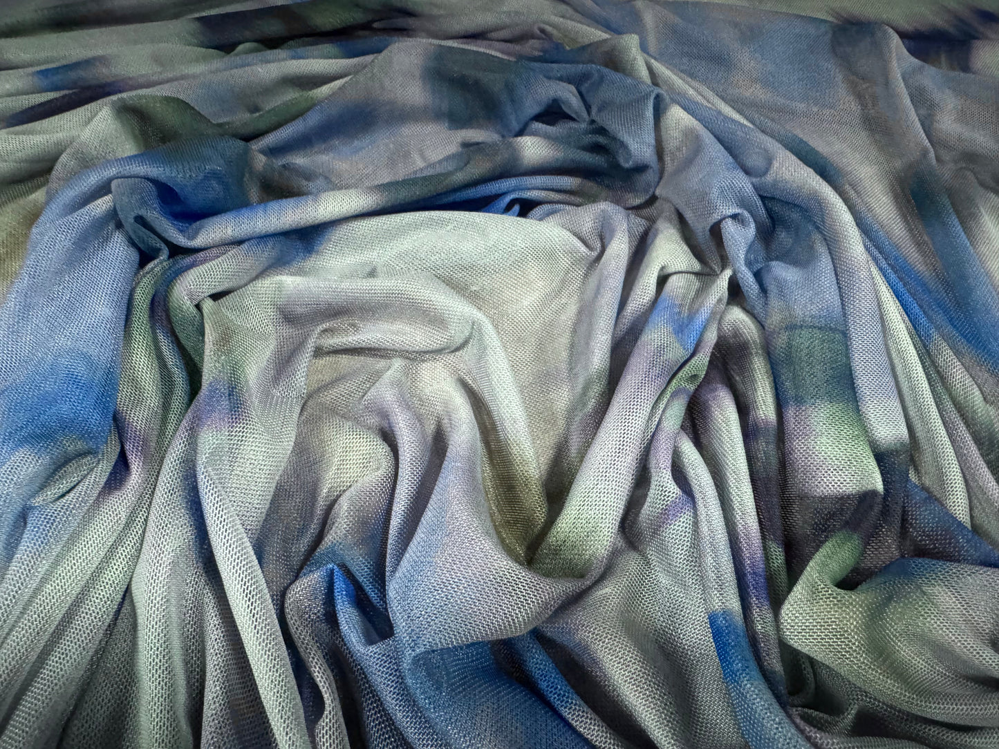 Power mesh net stretch spandex fabric, per metre - smudge print - blue