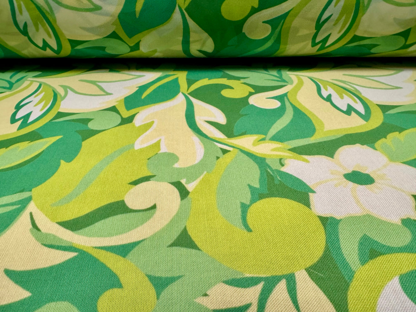 Power mesh net stretch spandex fabric, per metre - retro floral print - green