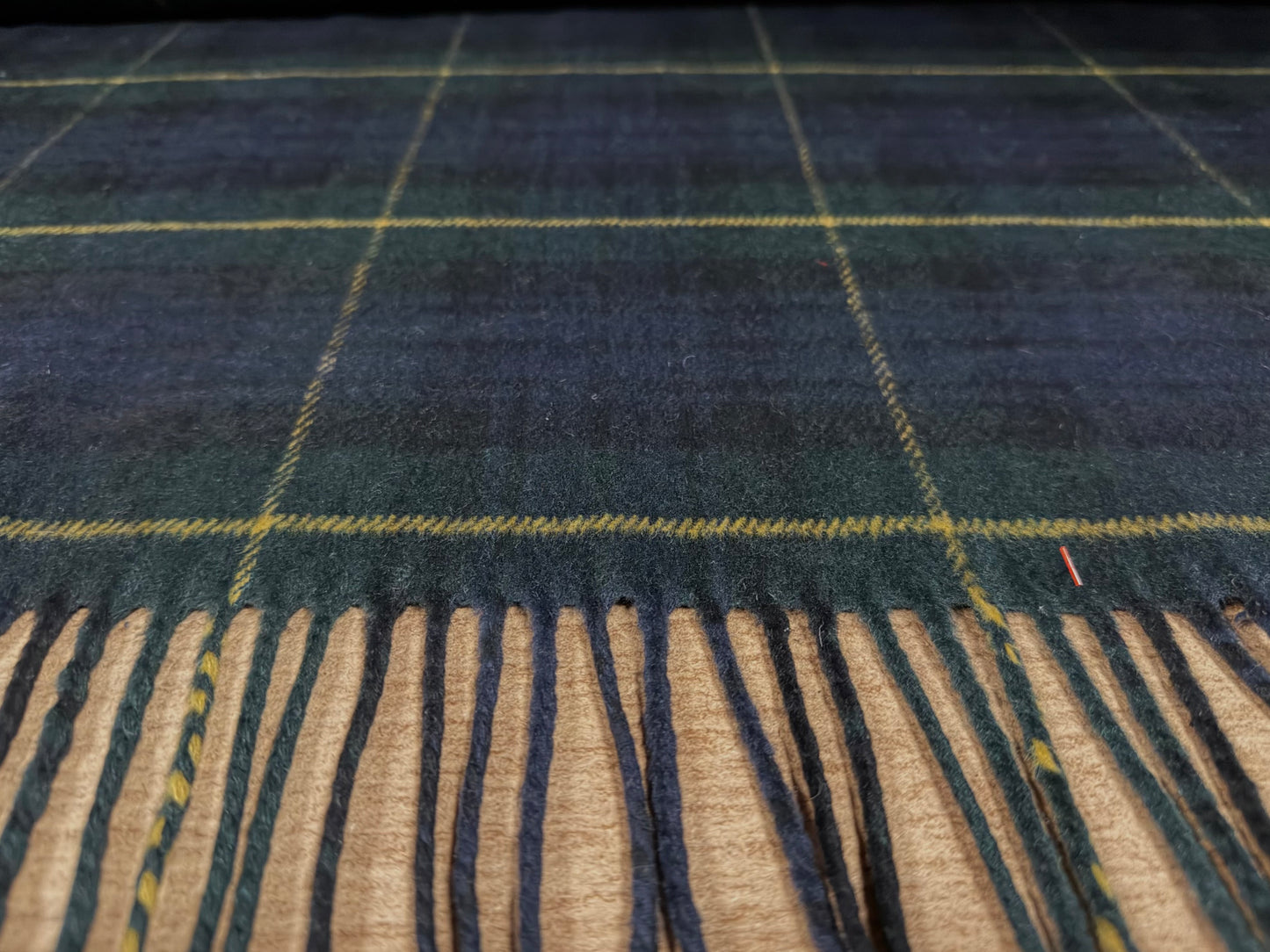 Tasseled wool flannel fabric, per metre - Blackwatch tartan - 120 cms panel