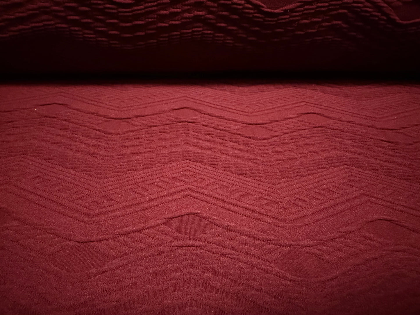 Zigzag jacquard spandex jersey fabric, per metre - wine
