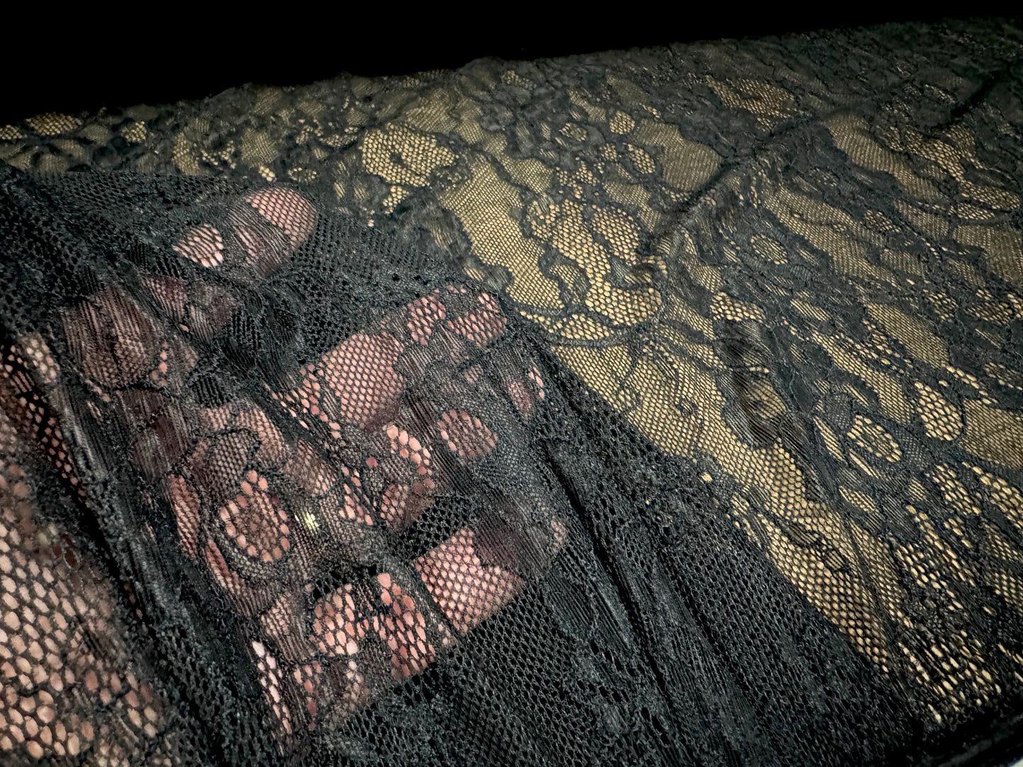 Stretch spandex lace fabric, per metre - flower design - black