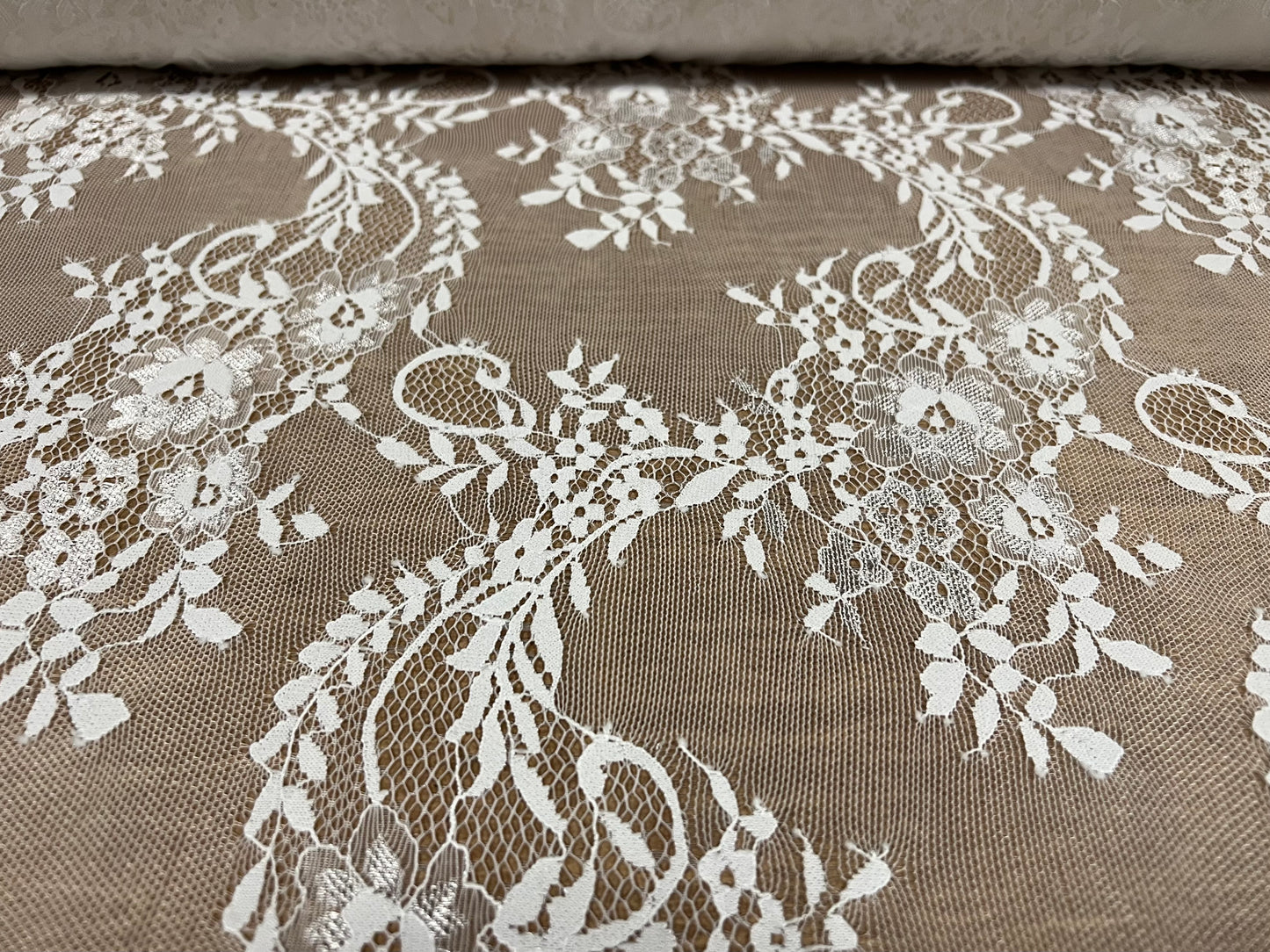 Stretch mesh lace net fabric, per metre - floral - ivory