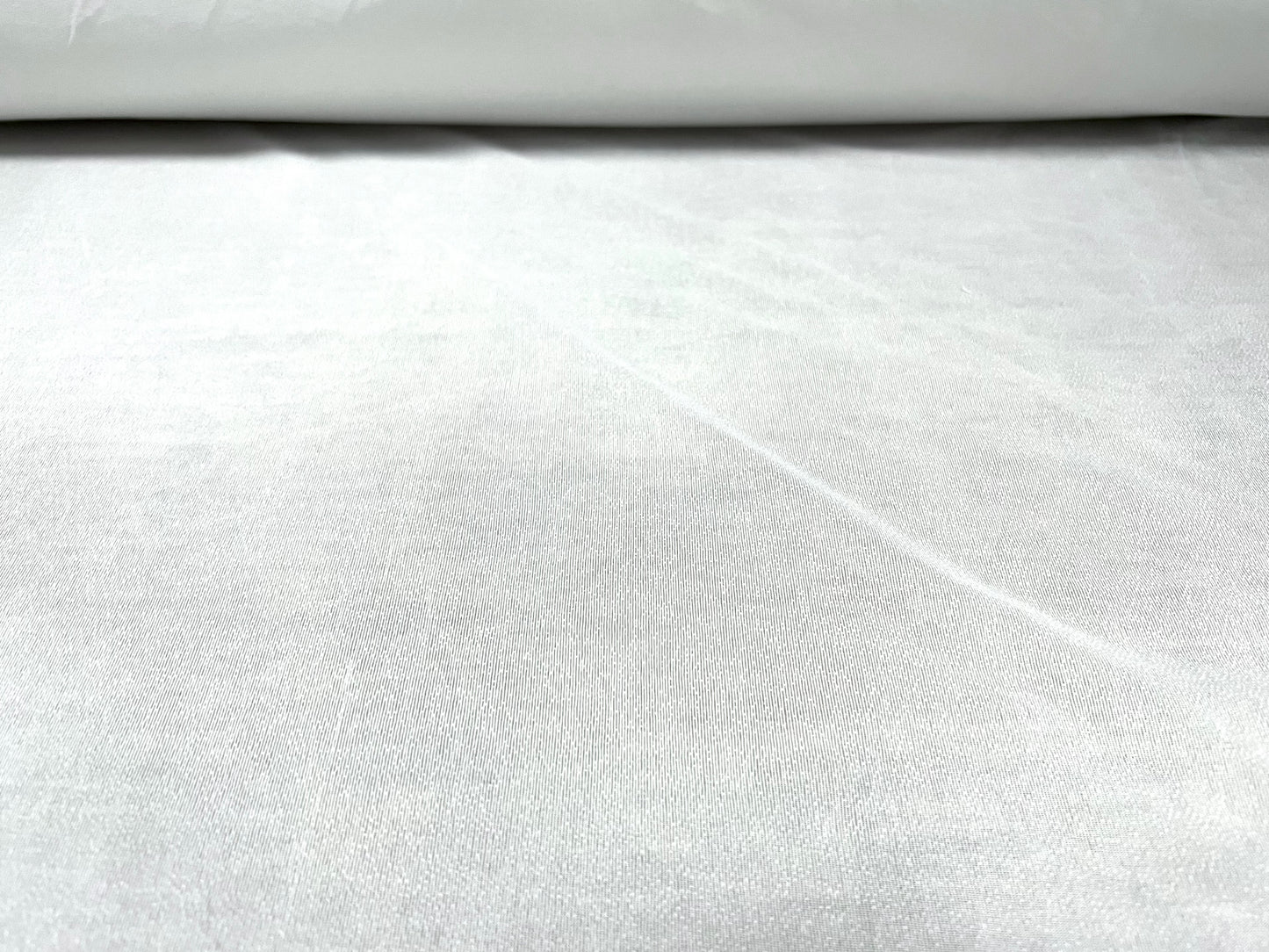 Iron on interfacing fabric, per metre - white