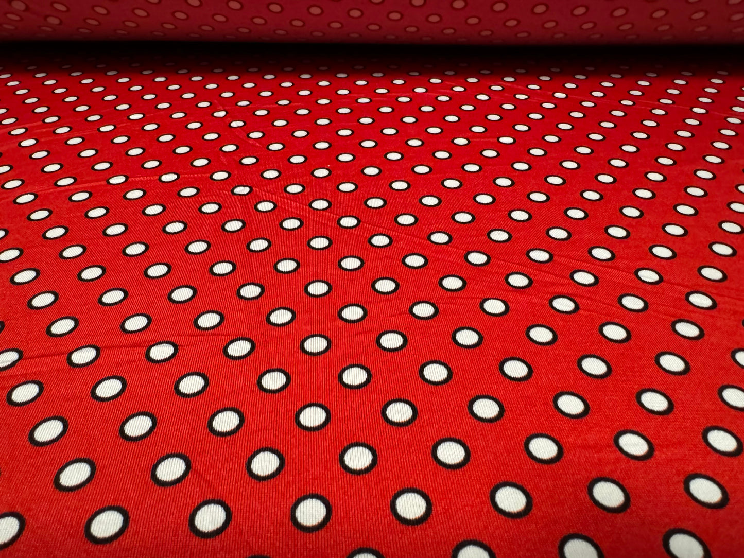 Stretch spandex single jersey fabric, per metre - Bright spot print - red