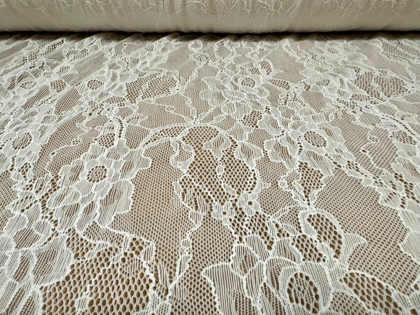 Stretch spandex lace fabric, per metre - flower design - ivory