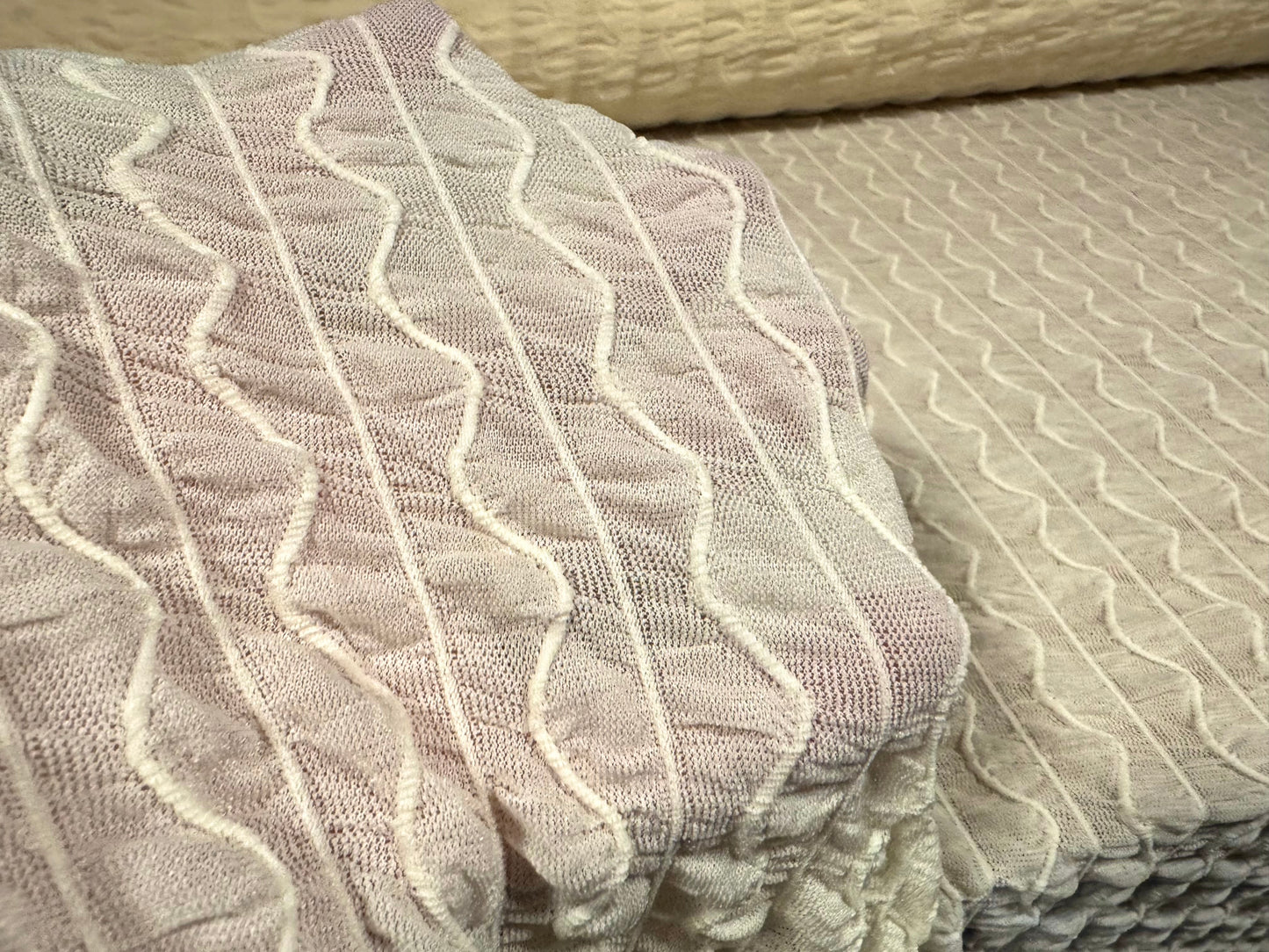 Super stretch mesh fashion fabric, per metre - zigzag jacquard - cream