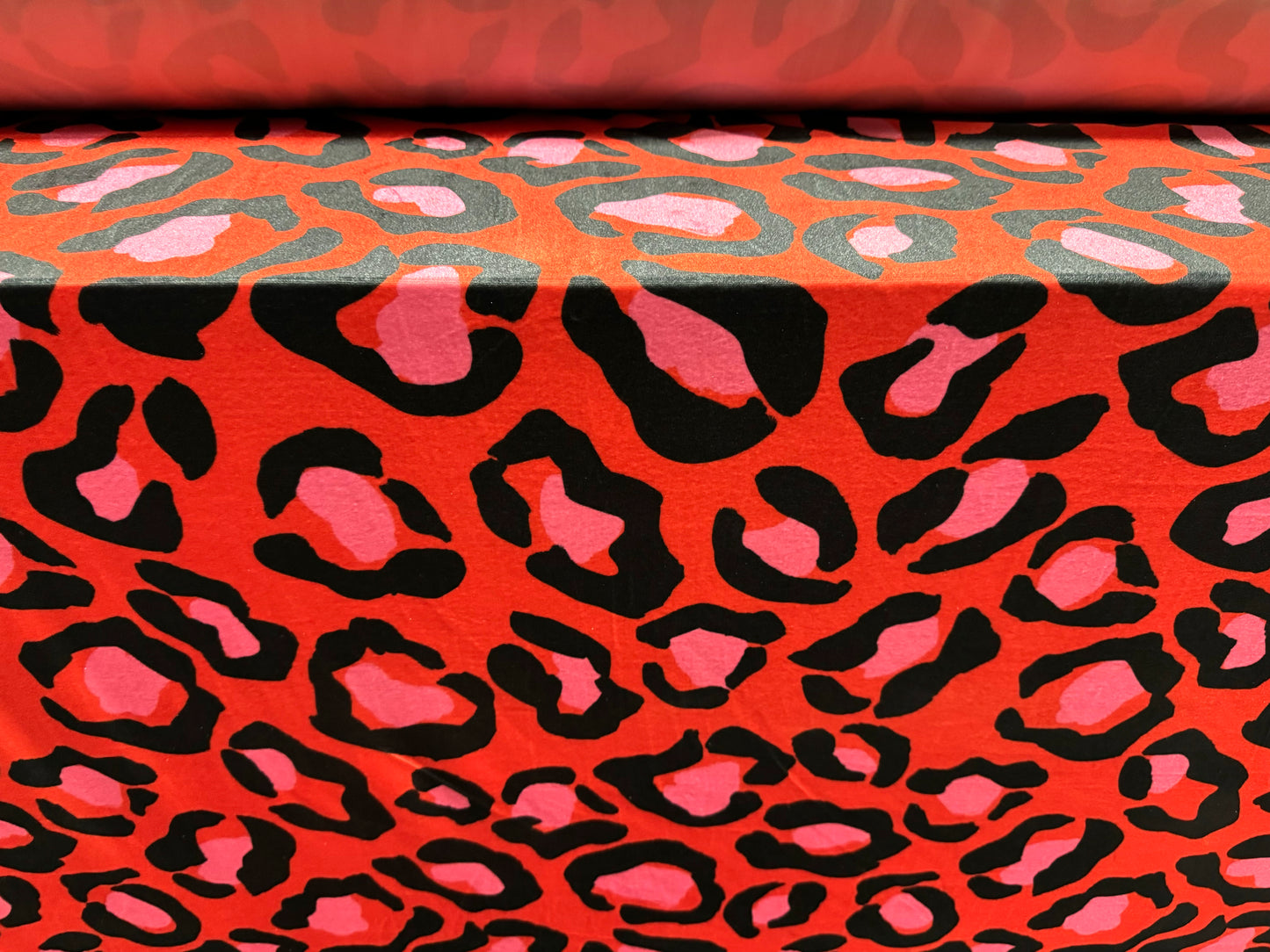 Spandex velvet stretch dress fabric, per mere - jumbo cheetah print - bright red & pink