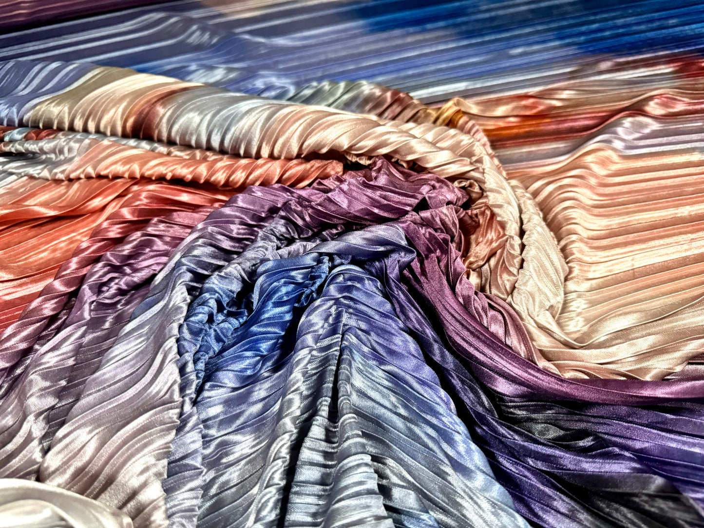 Stretch plissé pleated satin dress fabric, per metre - abstract print - multicolour