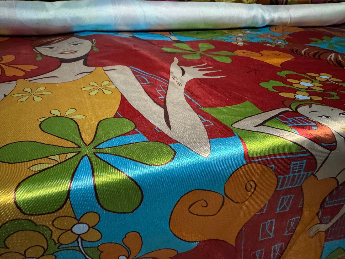 Silky satin woven dress fabric, per metre - Audrey Hepburn retro print - multicolour