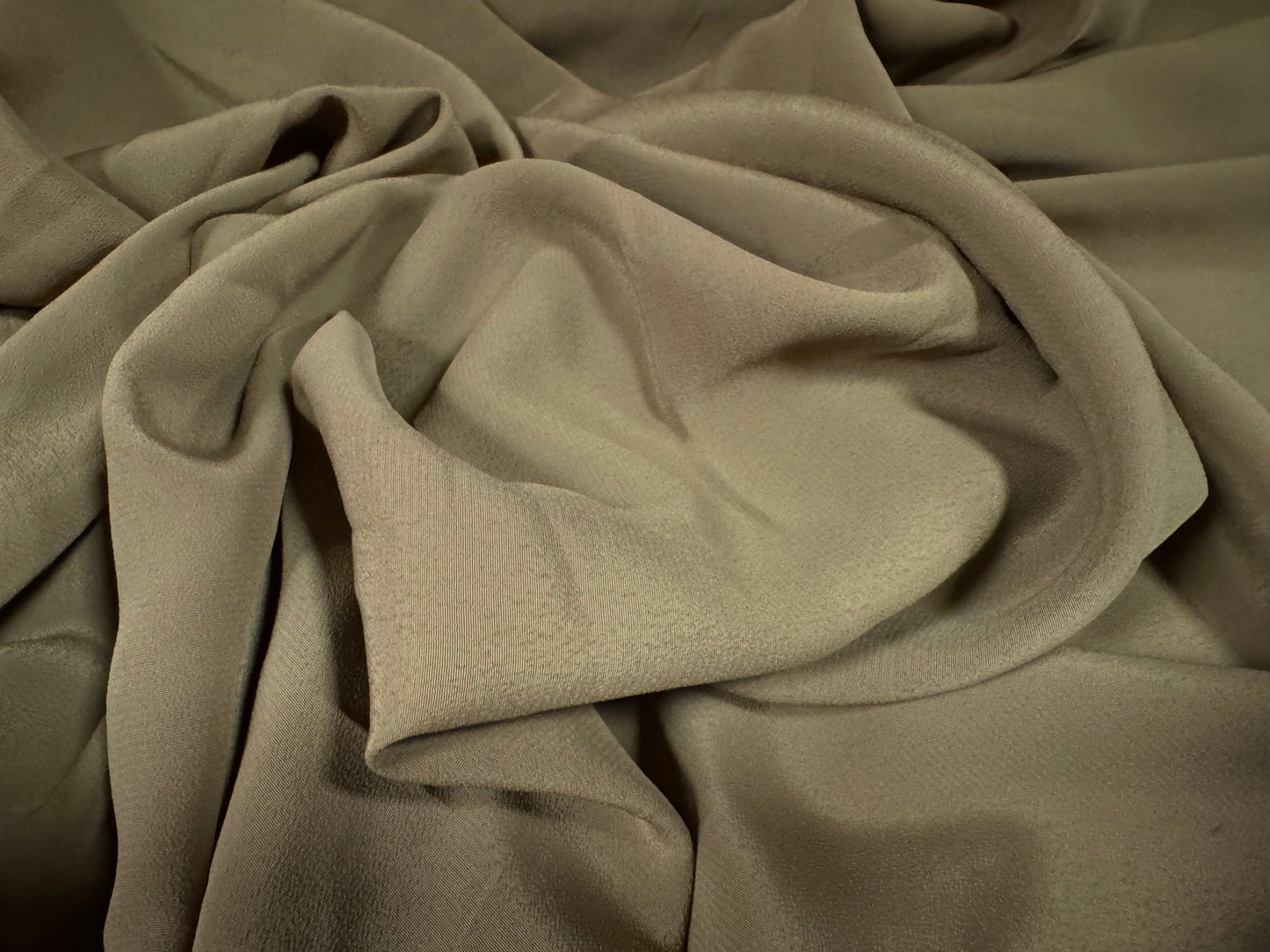 Lightweight moss crepe woven fabric, per metre - plain - desert khaki