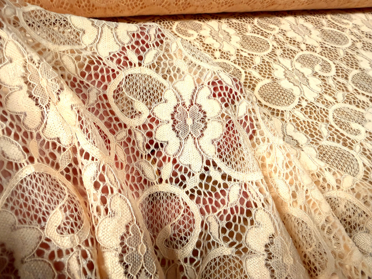 Stretch spandex lace dress fabric with scalloped selvedge, per metre - floral - corded - peach