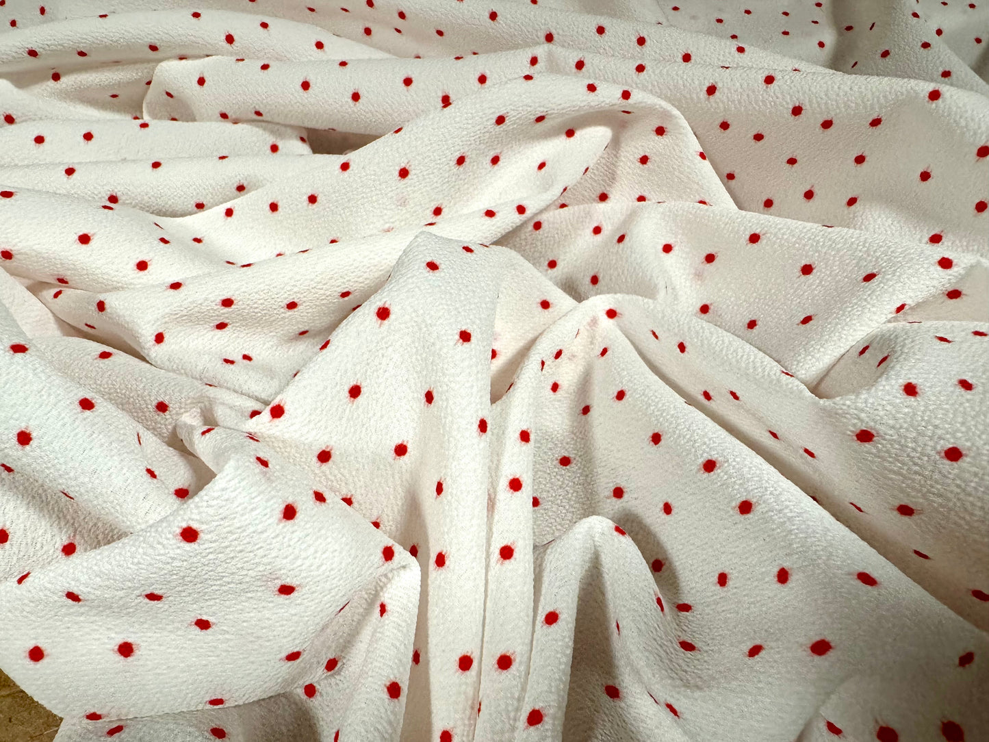 Pebble crepe woven dress fabric, per metre - spot print - ivory & red