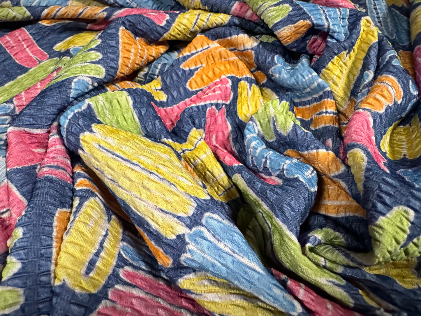 Double jersey jacquard stretch spandex fabric, per metre - squiggle print - multicolour