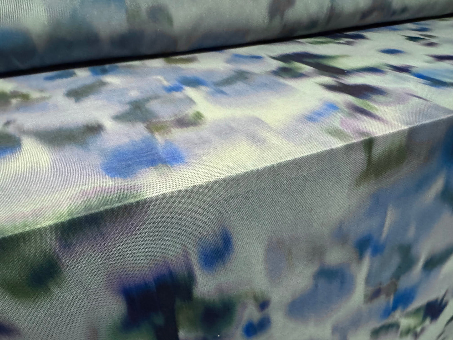 Power mesh net stretch spandex fabric, per metre - smudge print - blue