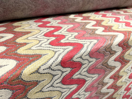 Wool blend heavyweight jacquard fabric, per metre - zigzag wave - pink & cream
