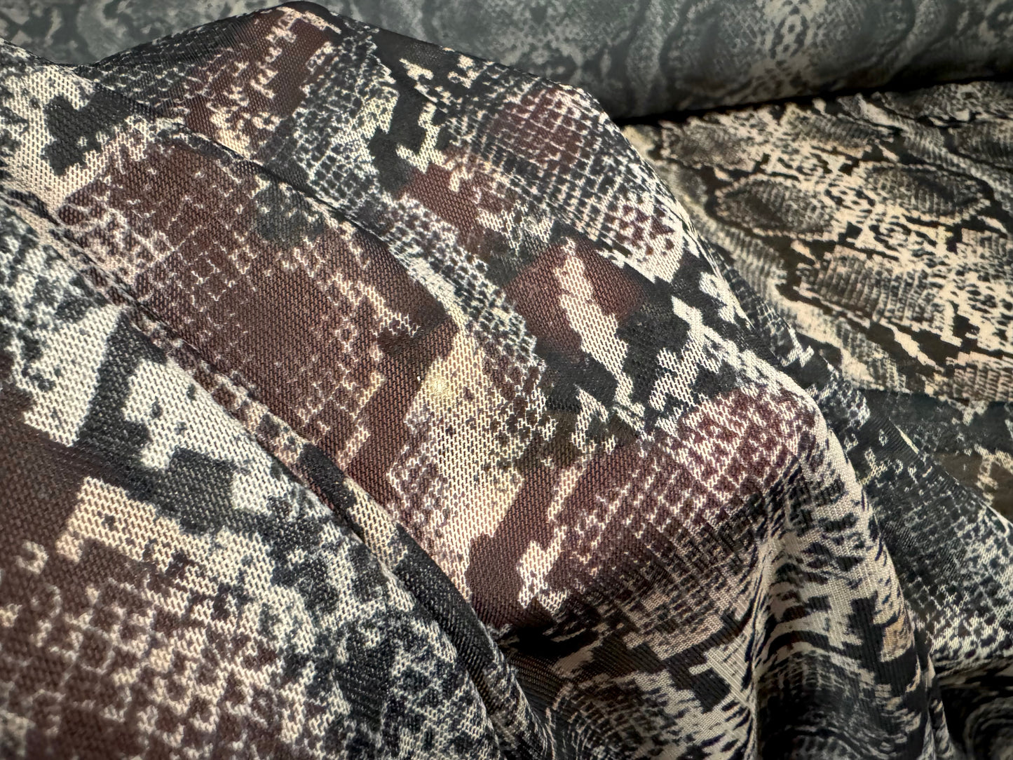 Power mesh net stretch spandex fabric, per metre - snakeskin animal print - grey & cream