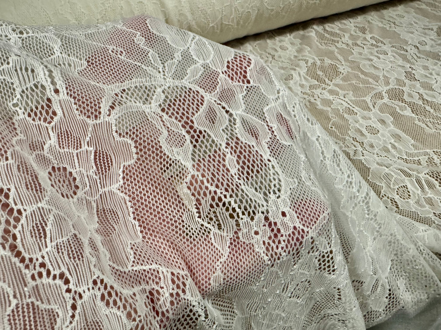 Stretch spandex lace fabric, per metre - flower design - ivory