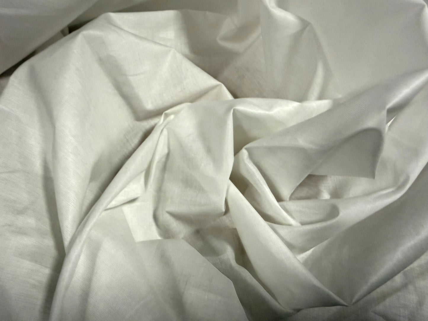 Glazed cotton lawn plain weave fabric, per metre - white
