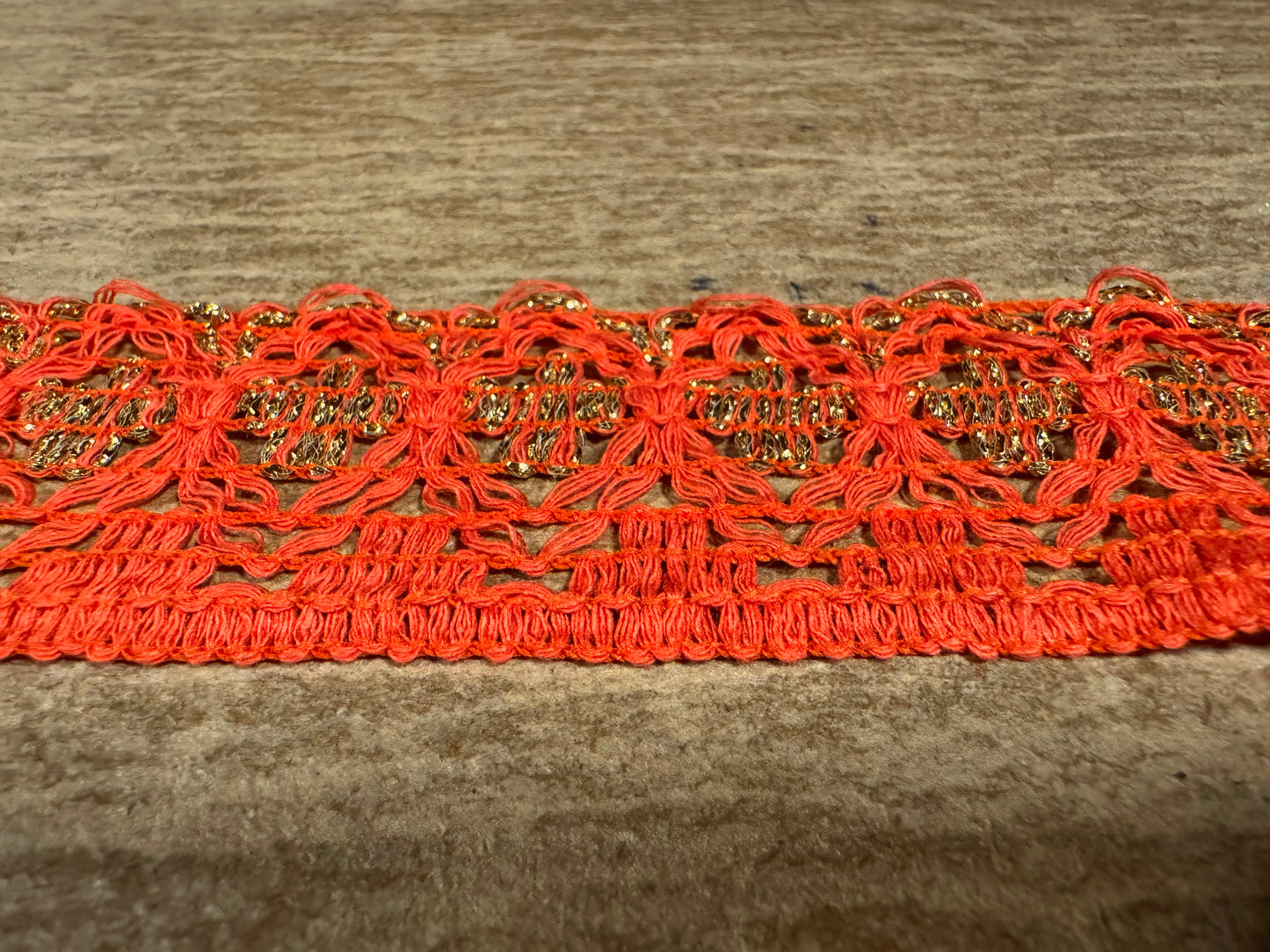 Metallic crochet lace edging trim fabric with scallop, per metre - coral with gold lurex