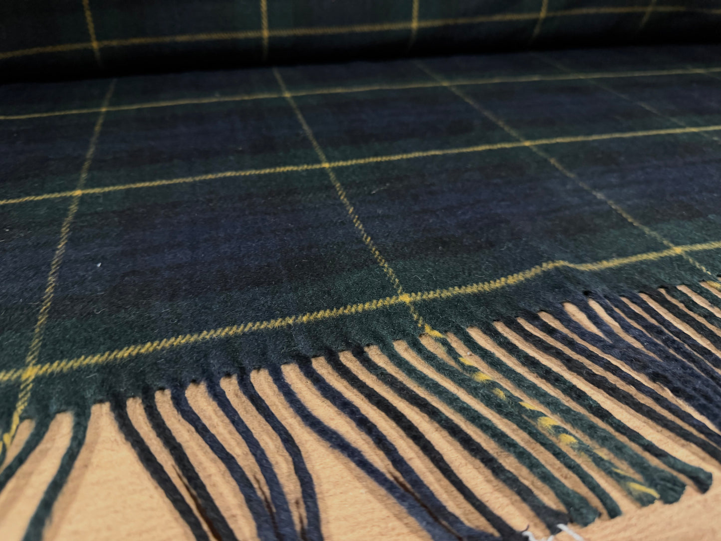 Tasseled wool flannel fabric, per metre - Blackwatch tartan - 120 cms panel