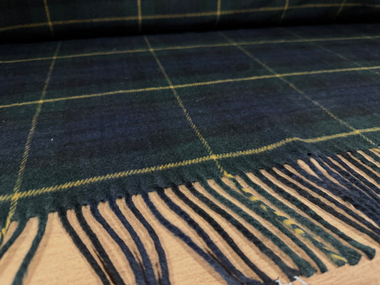 Tasseled wool flannel fabric, per metre - Blackwatch tartan - 120 cms panel