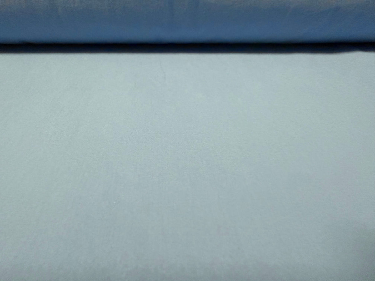 Plain weave cotton fabric, per metre - China Blue