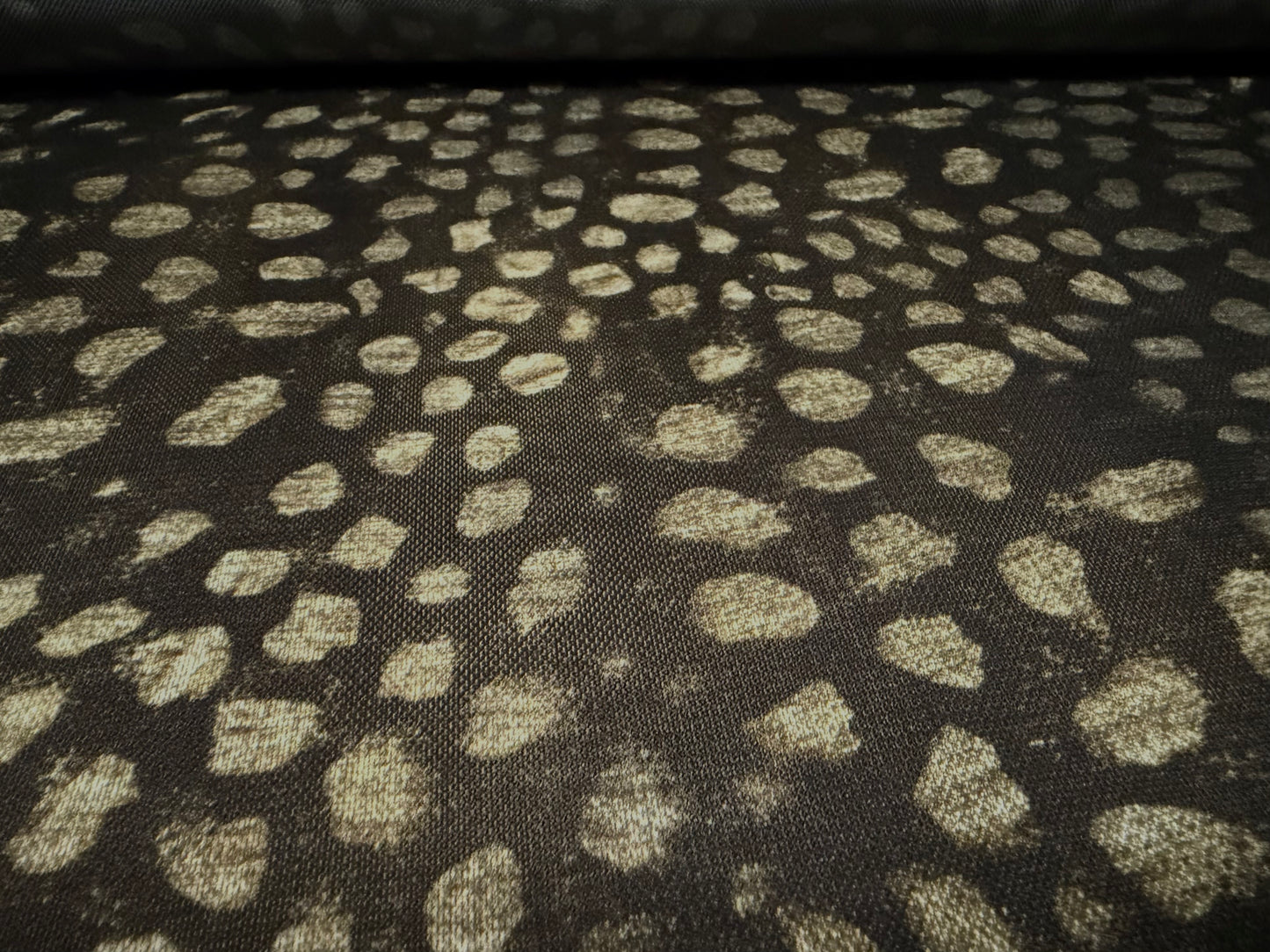 Power mesh net stretch spandex fabric, per metre - abstract print - black & olive