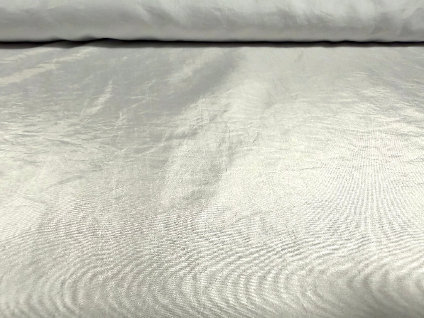 Taffeta woven dress fabric, per metre - plain - white