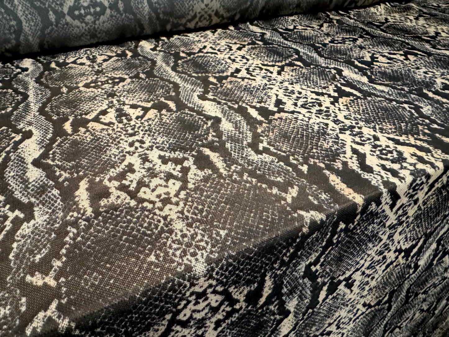 Power mesh net stretch spandex fabric, per metre - snakeskin animal print - grey & cream